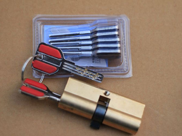 唐山24小时上门开锁公司